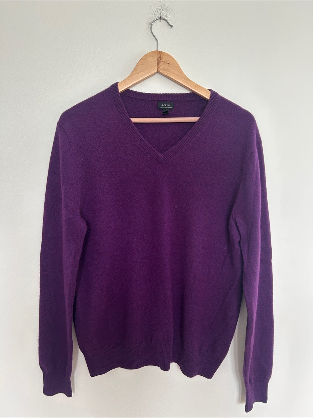 J. Crew Men's 100% Cashmere V-Neck Sweater Size Medium EUC